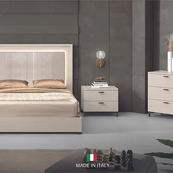 Carina Italian High Gloss Pearl Finish Bedroom Set with Soft Closing Drawers - 4 Pieces view 3