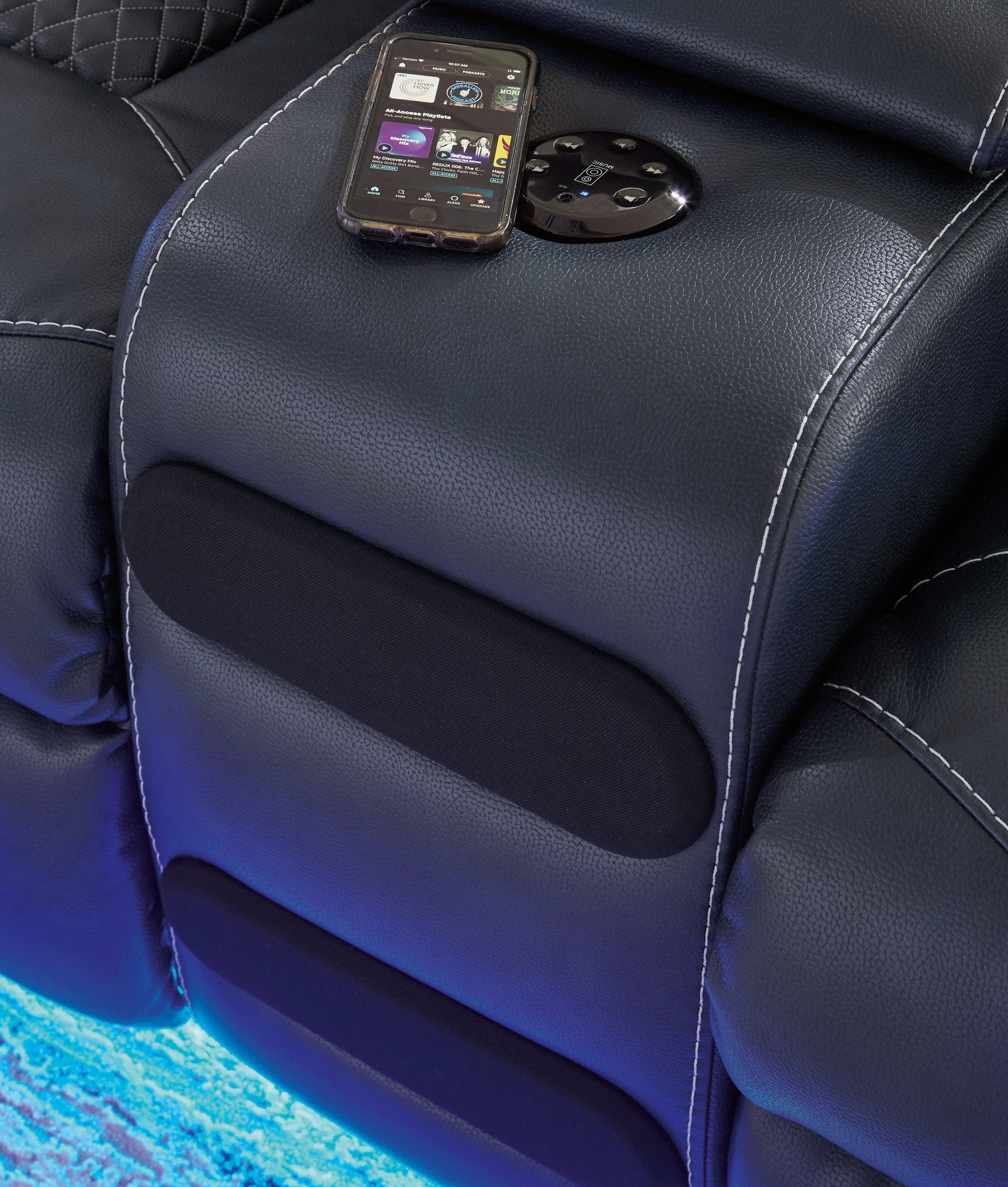 Fyne-Dyme Sapphire Sofa, Loveseat and Recliner