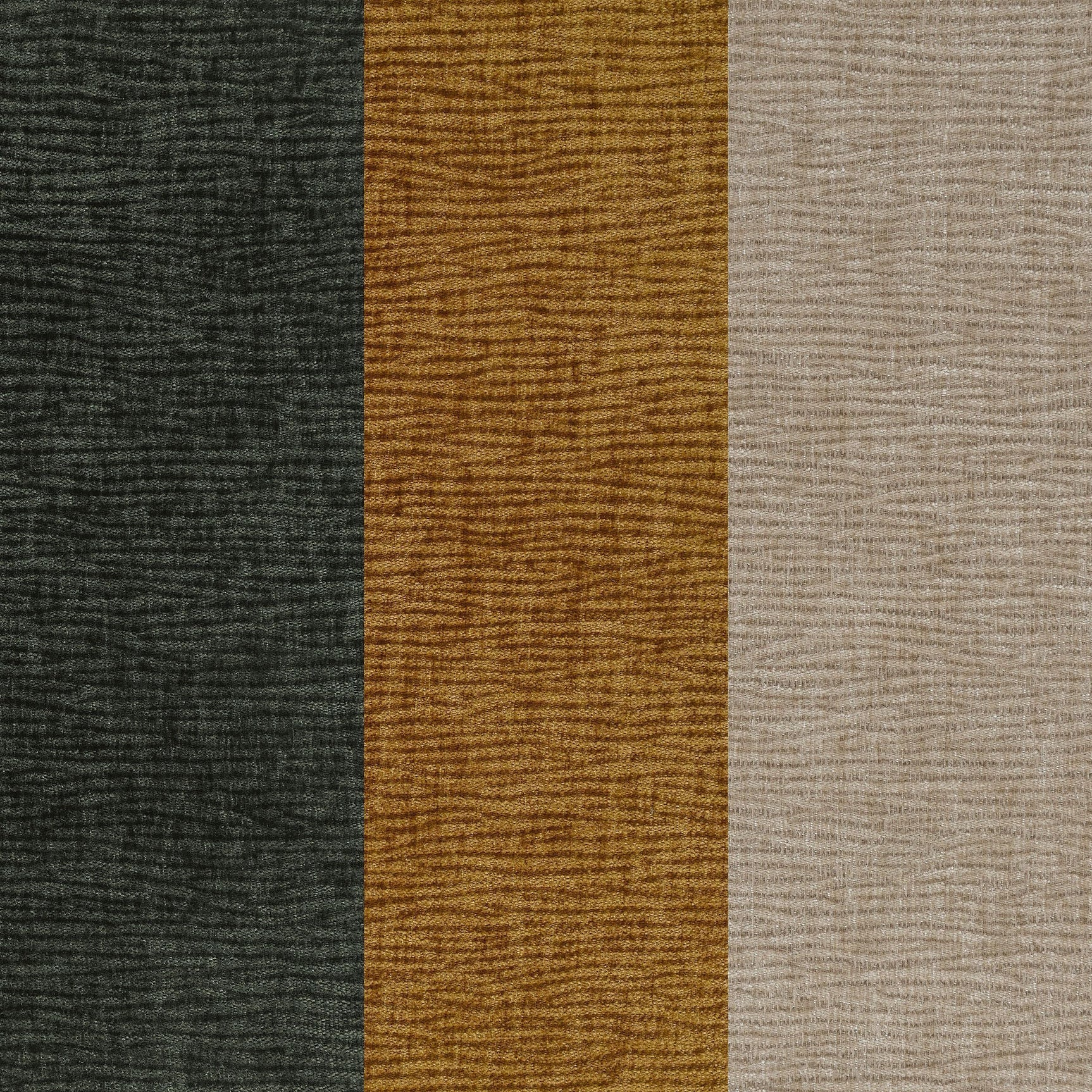 Soba Rich Green Loveseat