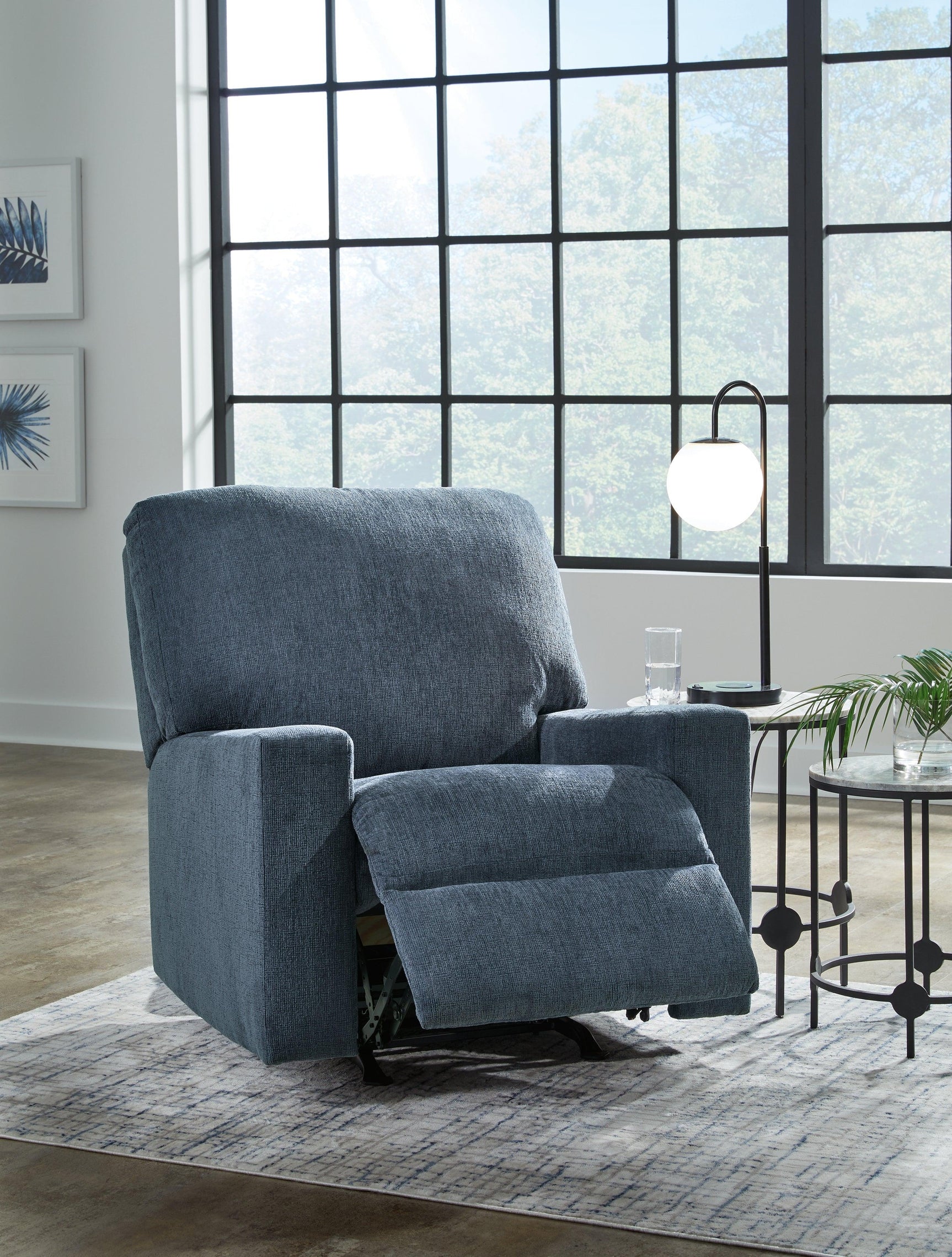 Rannis Navy Chenille Recliner