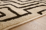 Timworth Black/Beige Washable Medium Rug — detail view