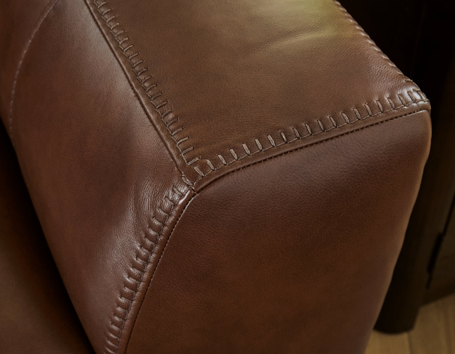 Brogliano Canyon Leather Sofa