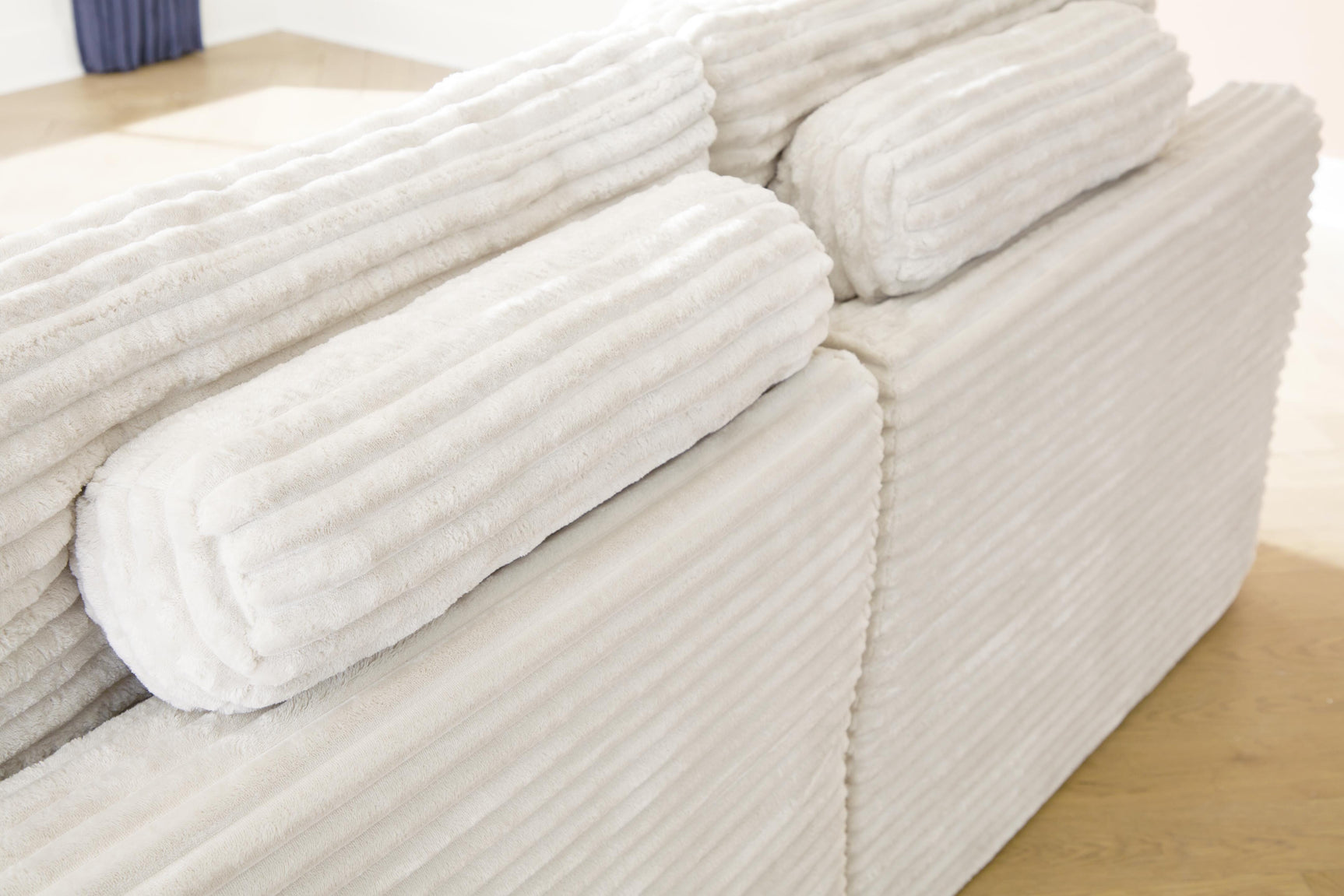 Fannin Ivory Chenille Left-Arm/Right-Arm Facing Corner Chair