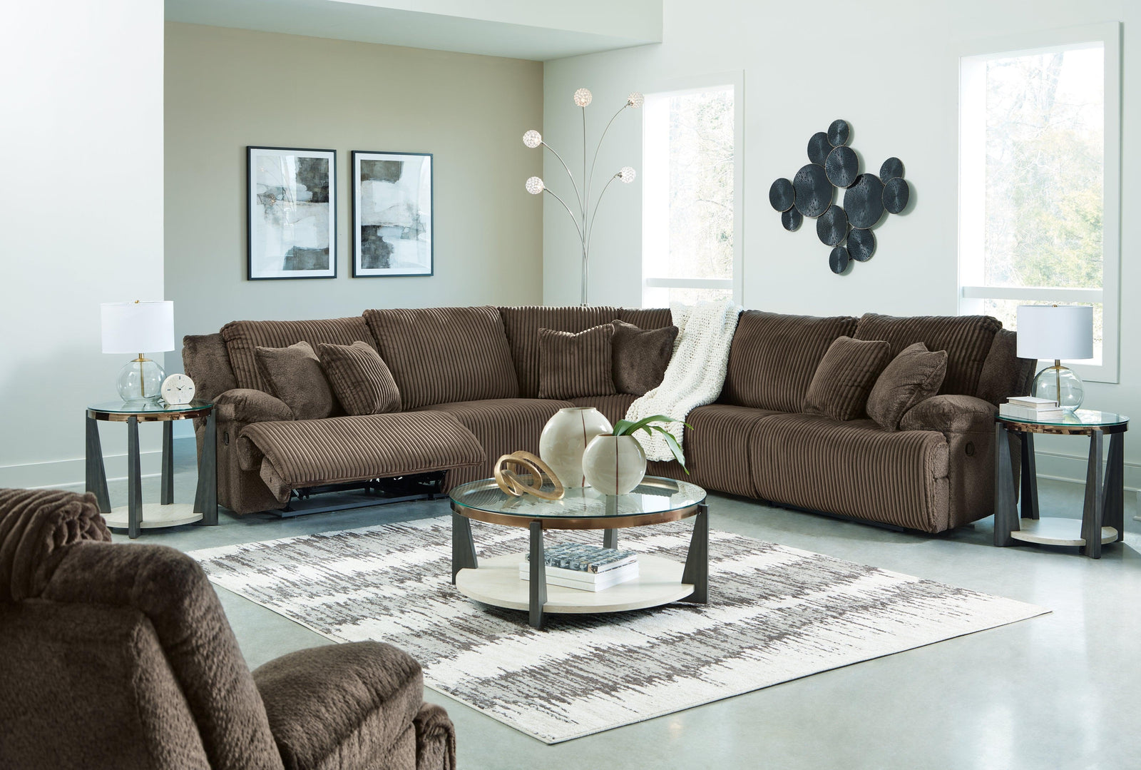 Top Chocolate Tier 5-Piece Sectional with Recliner