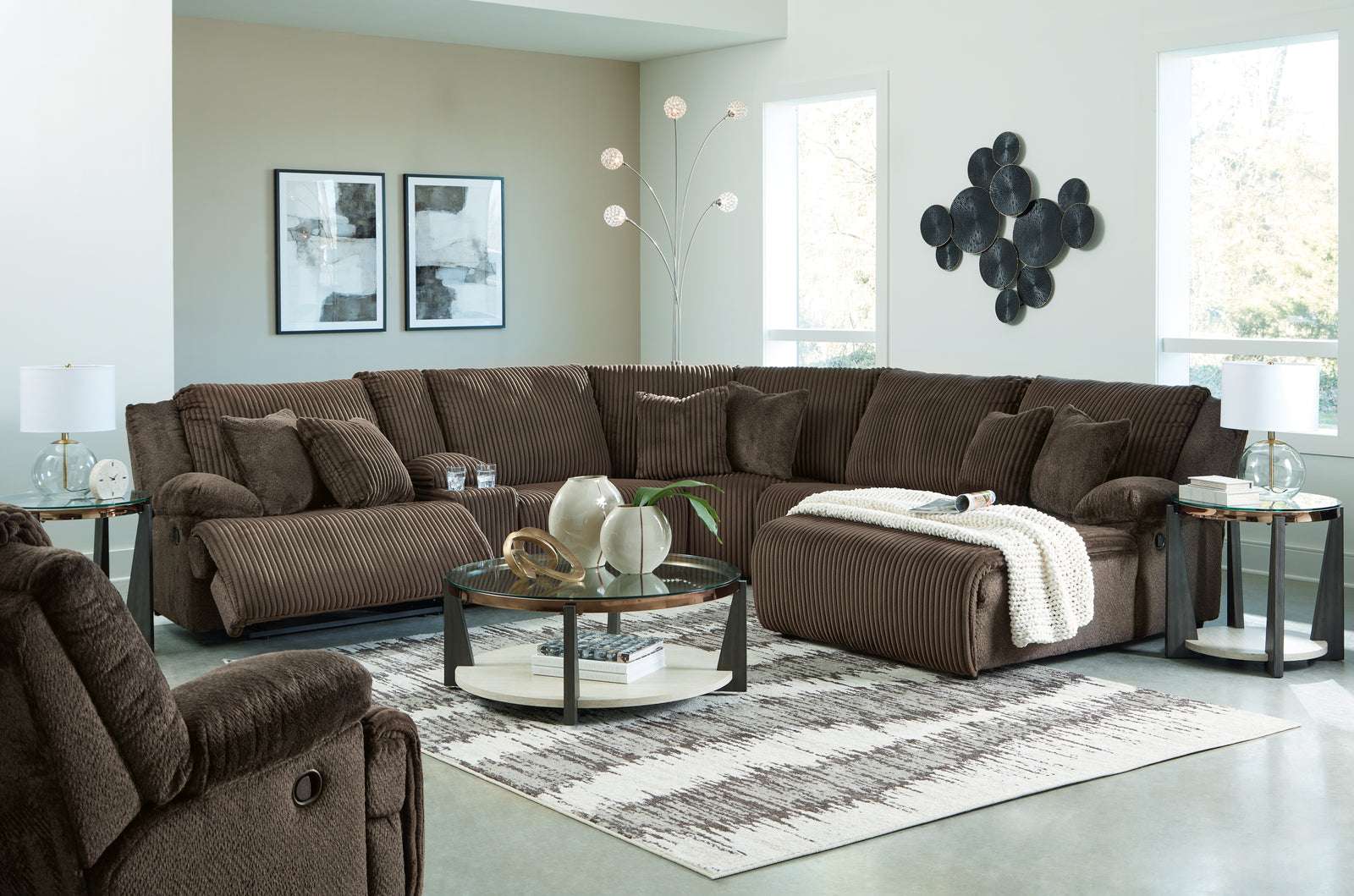 Top Chocolate Tier 6-Piece Sectional with Recliner
