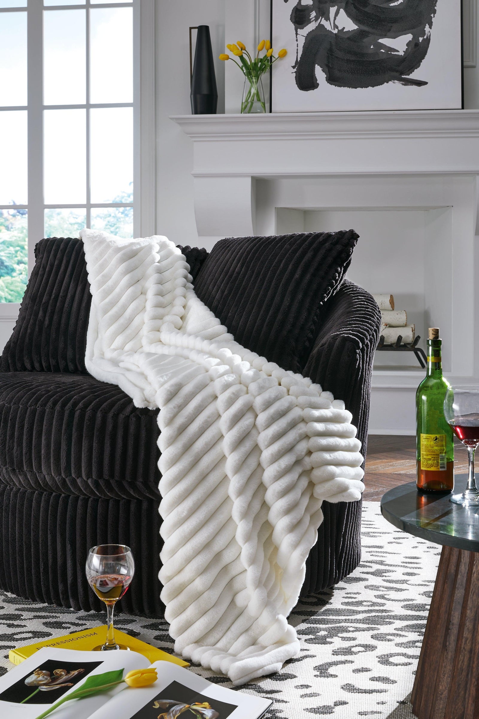 Alsonwell White Throw (Set of 3)