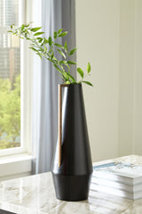 Pouderbell Black/gold Finish Vase