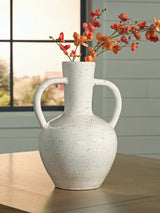 Dallinworth White/Black Vase