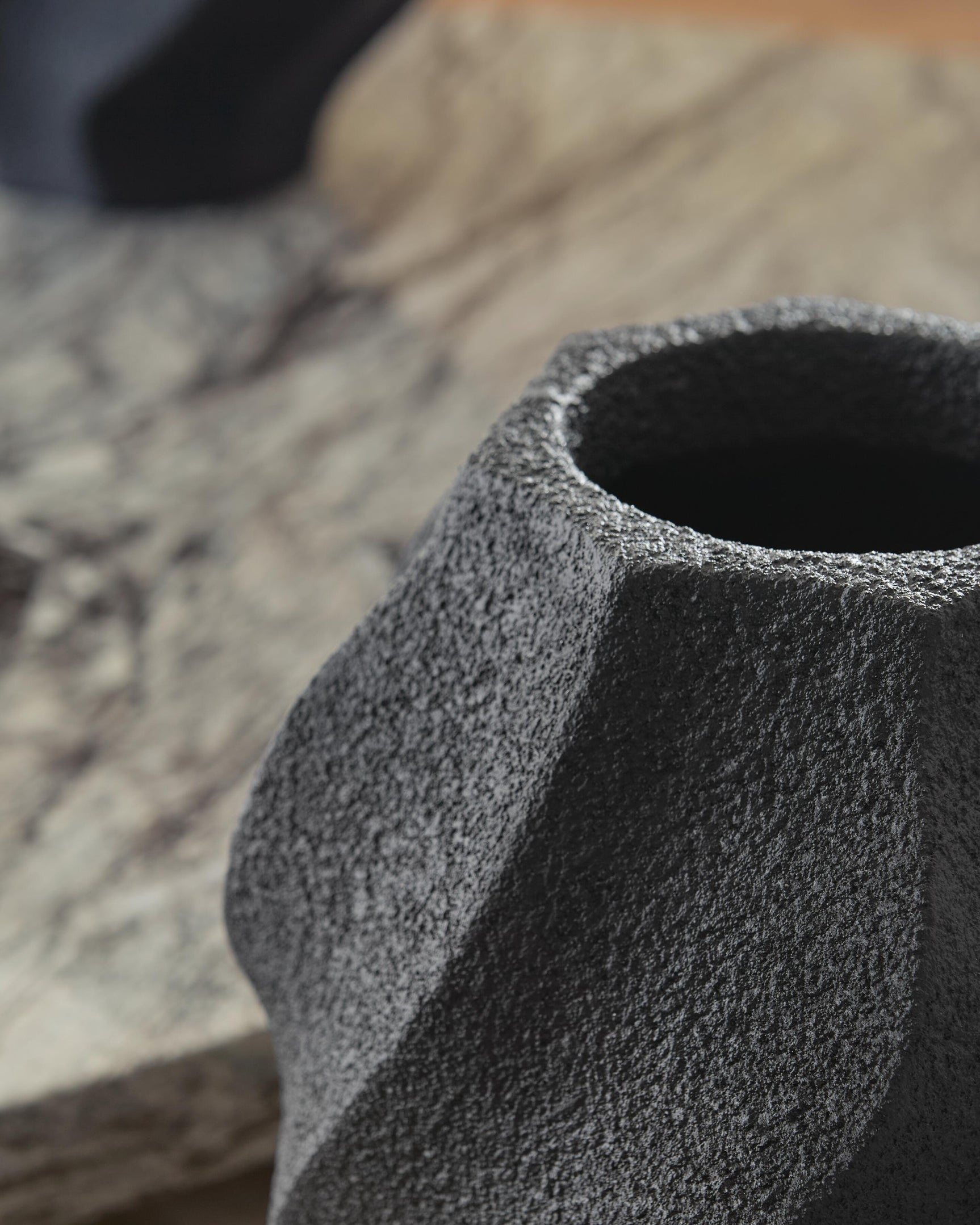 Judworth Black Vase