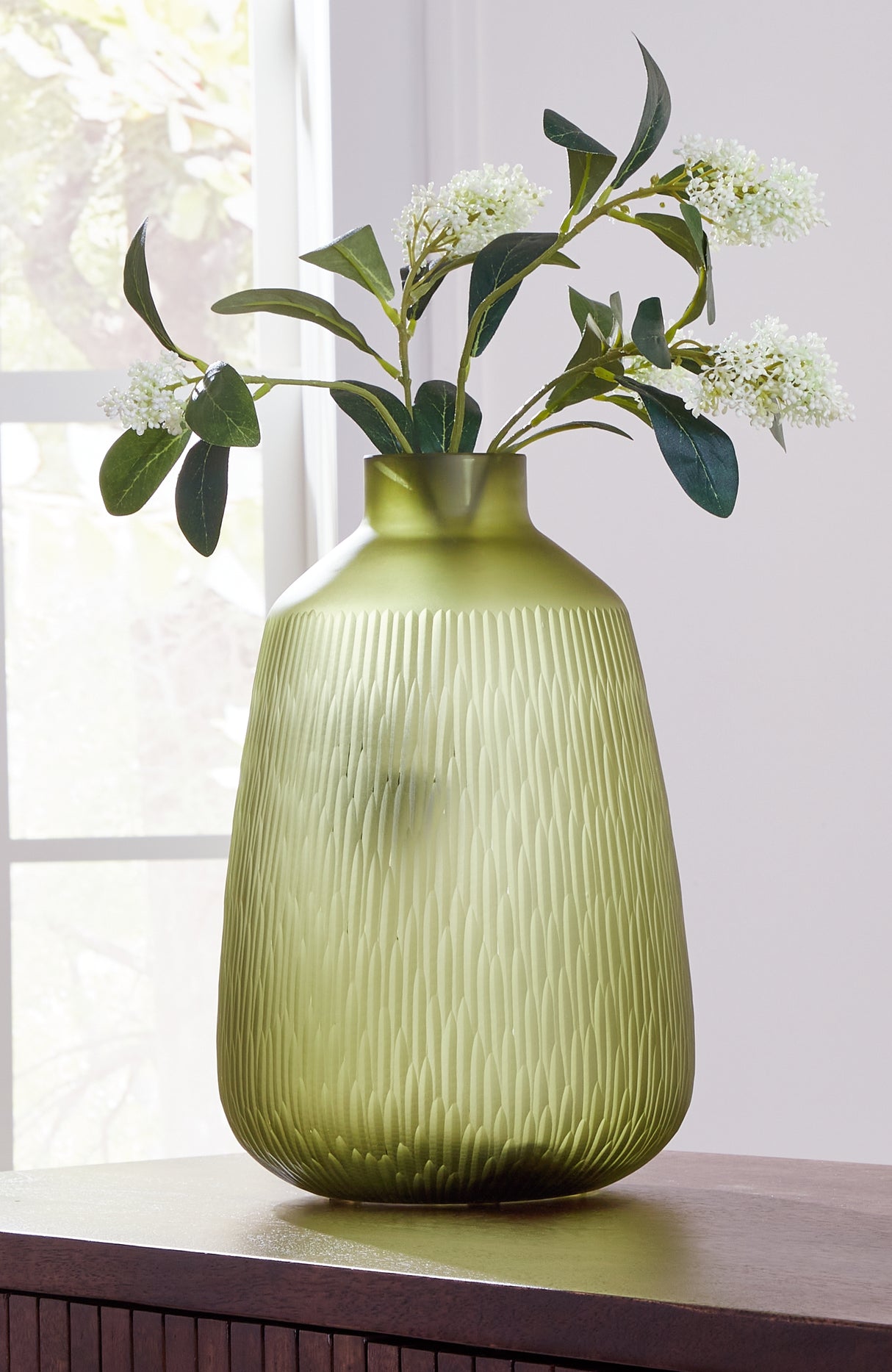 Scottyard Olive Green Vase