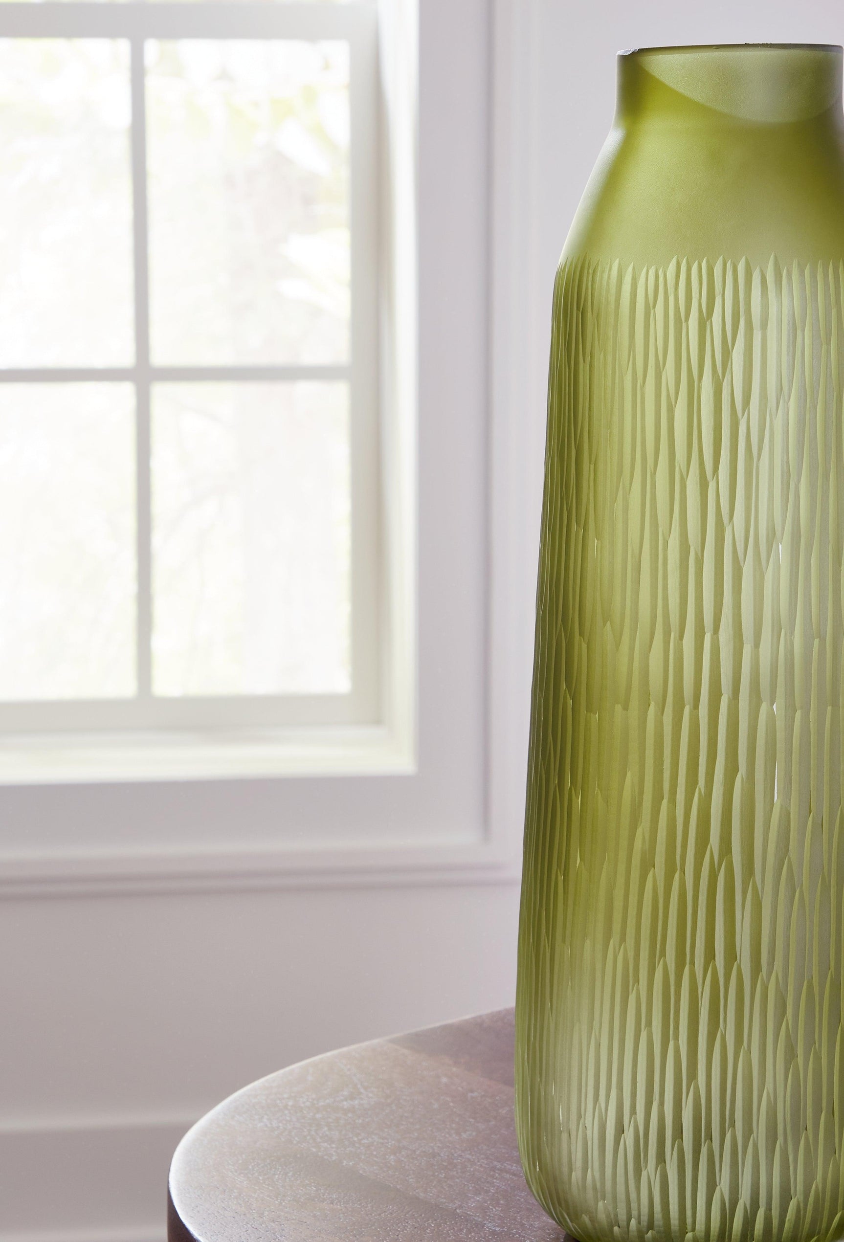 Scottyard Olive Green Glass Vase