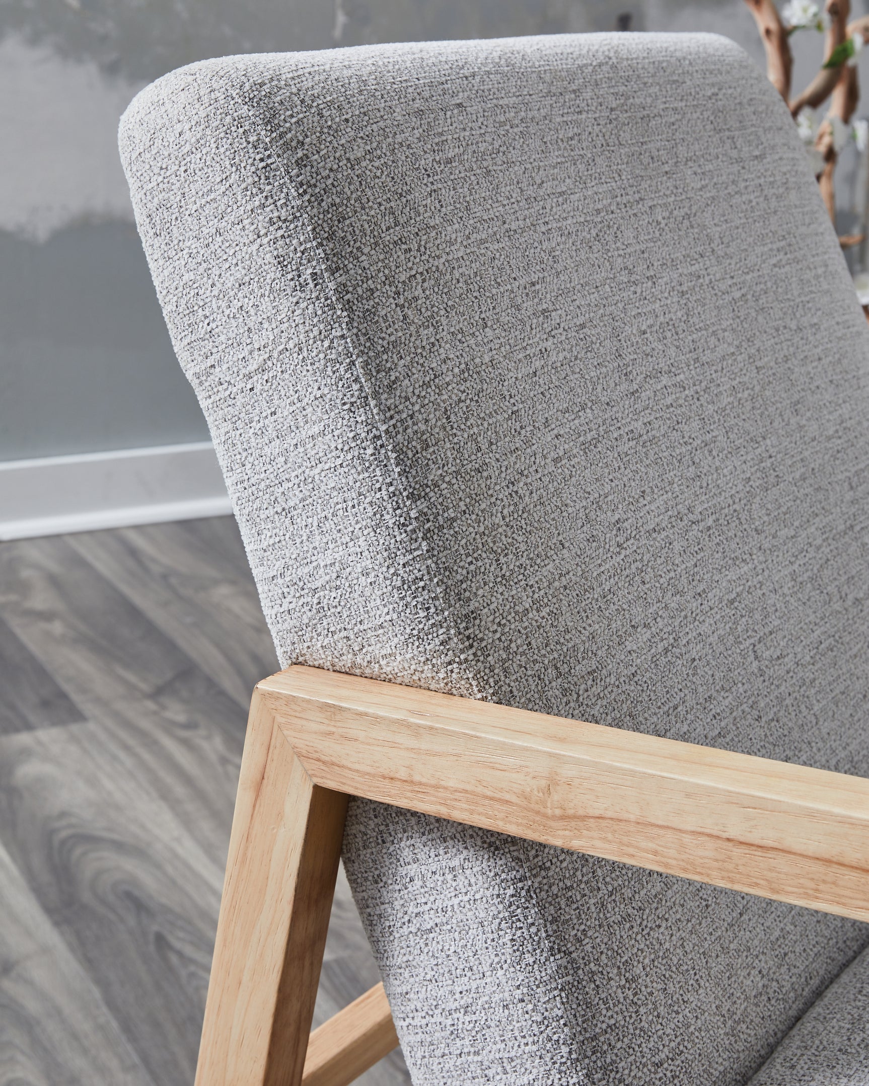 Wychworth Gray/Natural Accent Chair