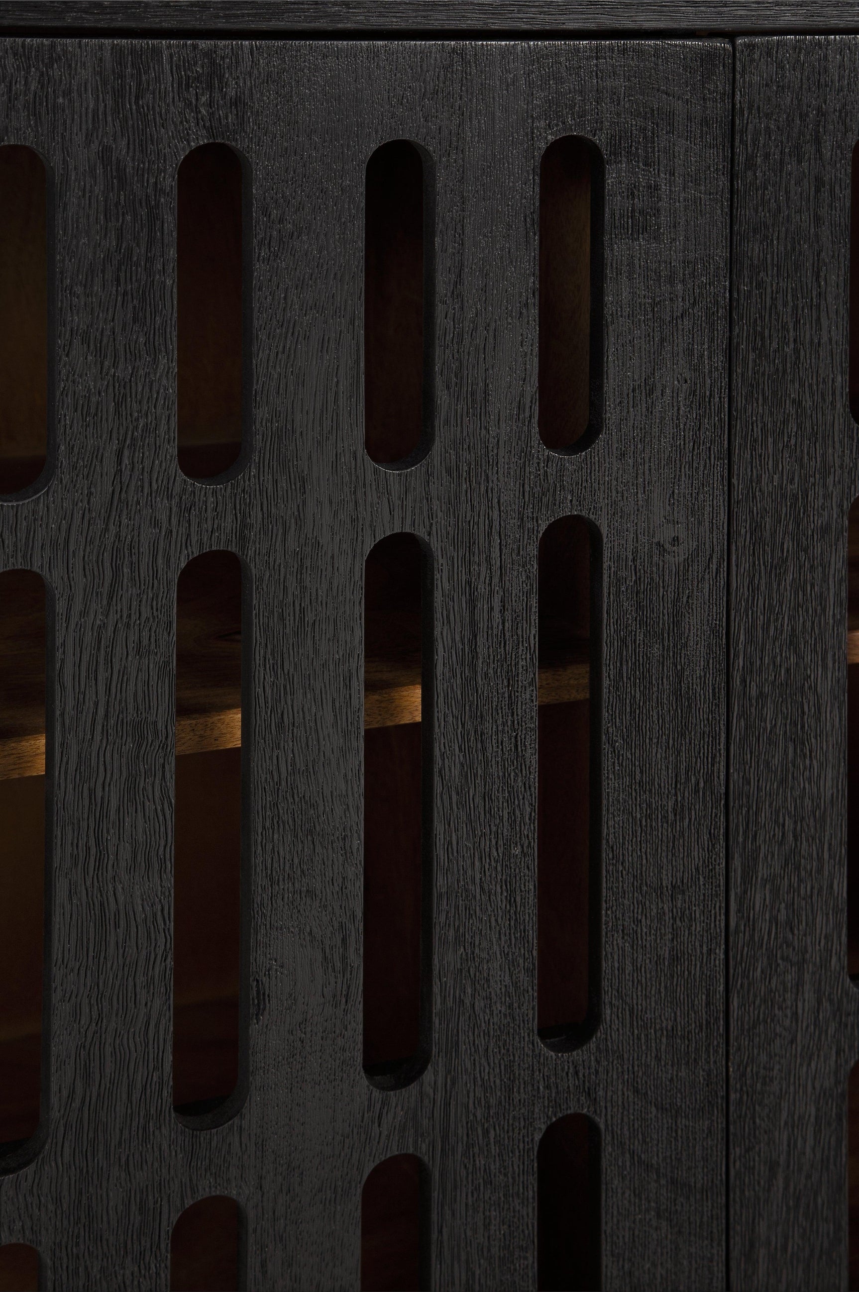 Vallisburg Black Natural Accent Cabinet