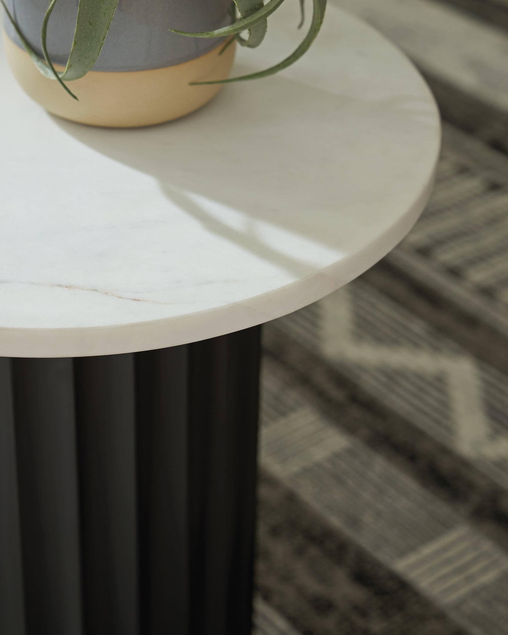 Wainstone Black/White Accent Table