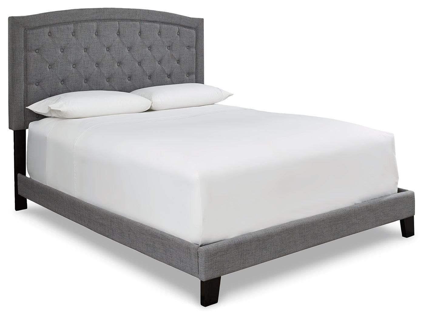 Adelloni Gray Queen Upholstered Bed