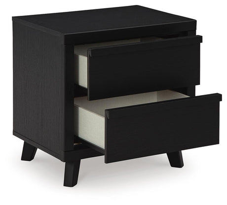Danziar Black Panel Bedroom Set angled view