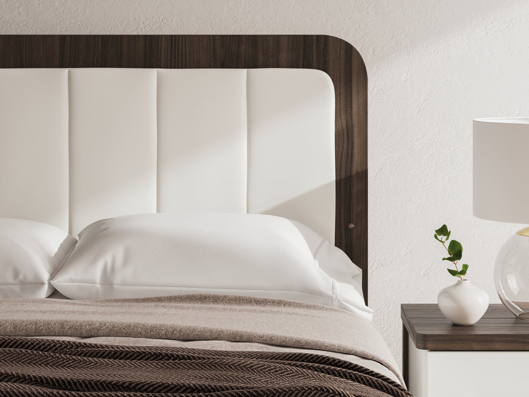 Kendanport White/Brown Queen Upholstered Bed