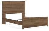 Broachmyn Auburn Queen Panel Bed