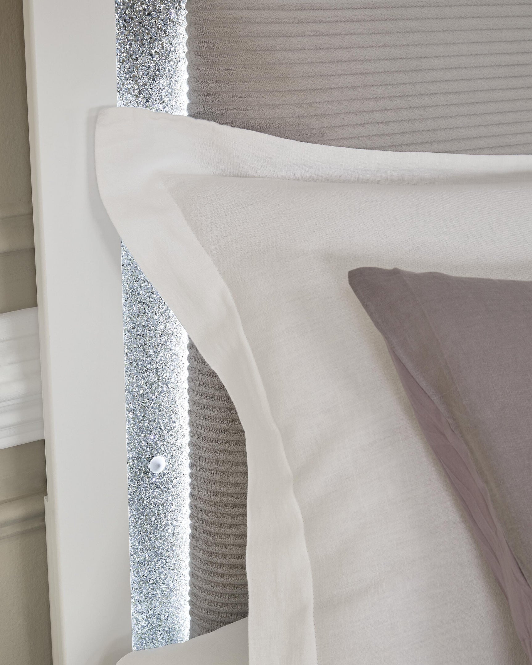 Maeling White King Upholstered Panel Bed