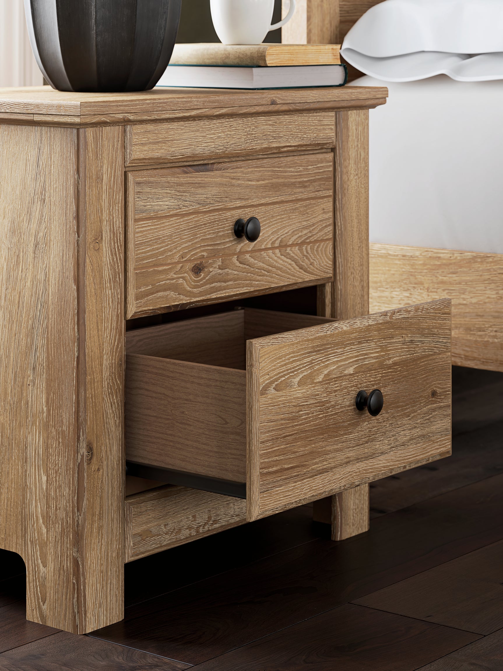 Makidern Tan Nightstand