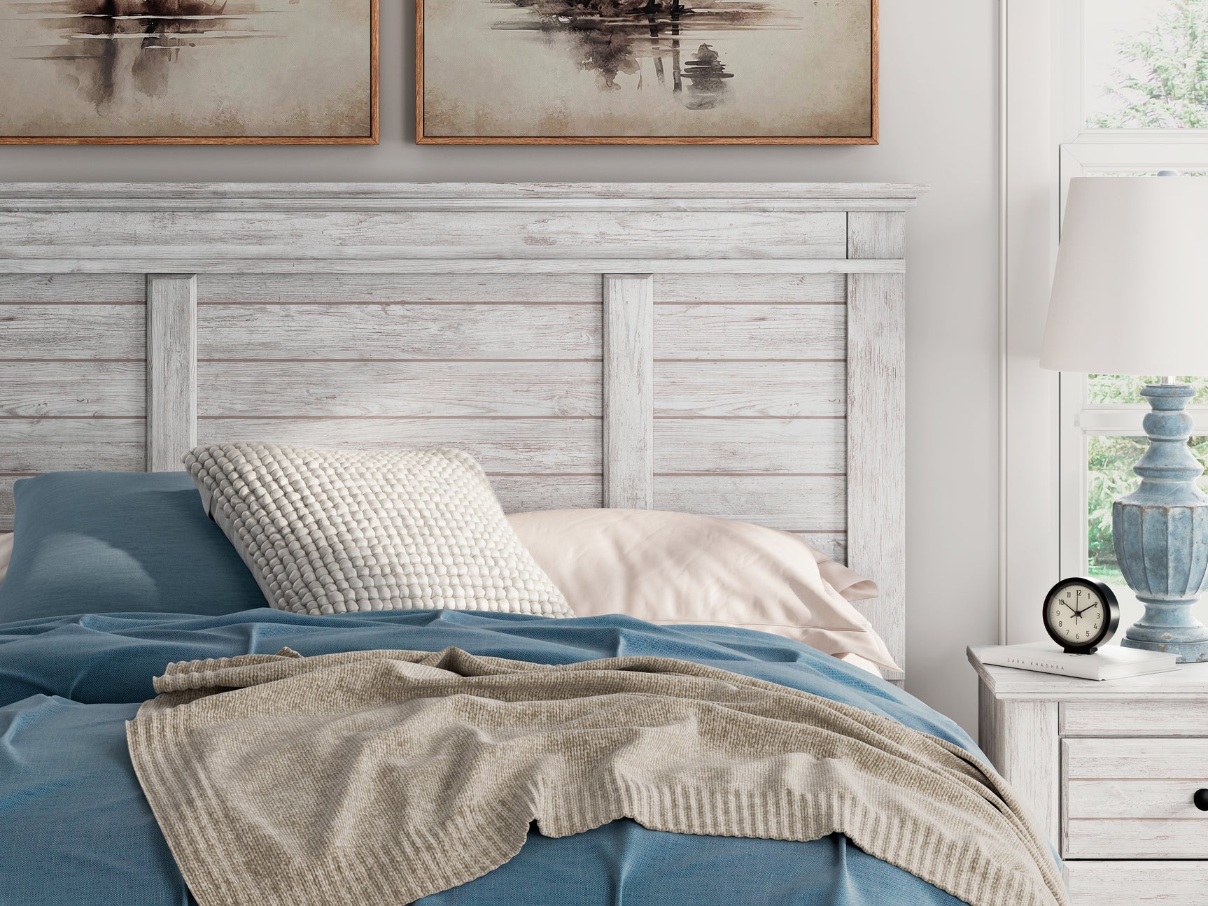 Makidern Whitewash Queen Panel Bed