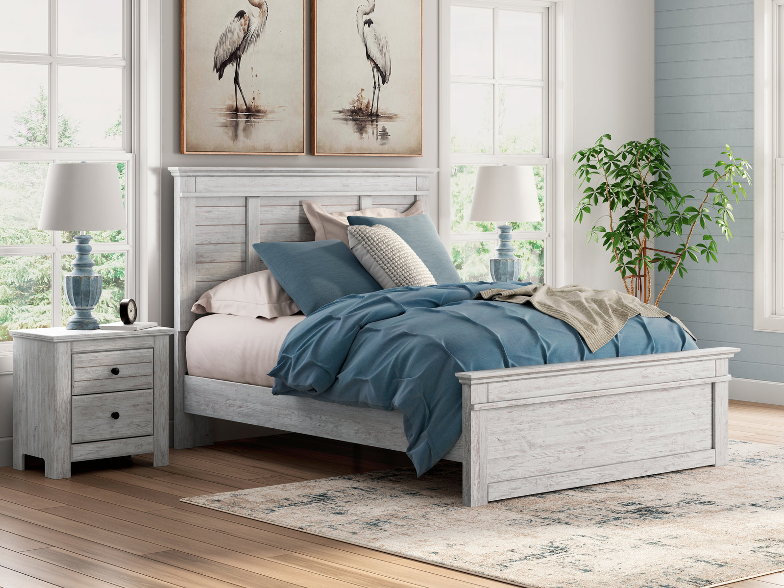 Makidern Whitewash Queen Panel Bed