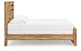 Maystonna Brown King Panel Bed