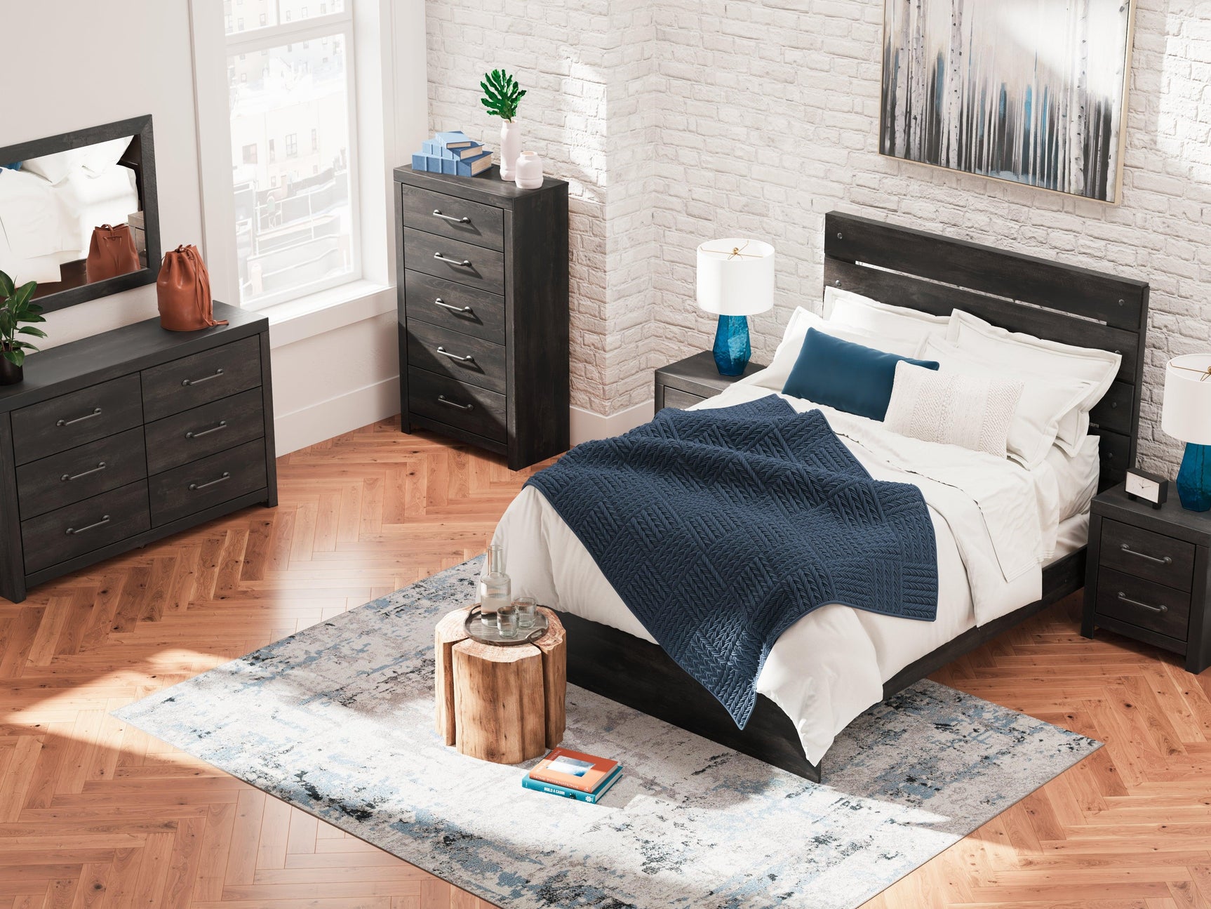 Hollivern Dark Gray Queen Panel Bed