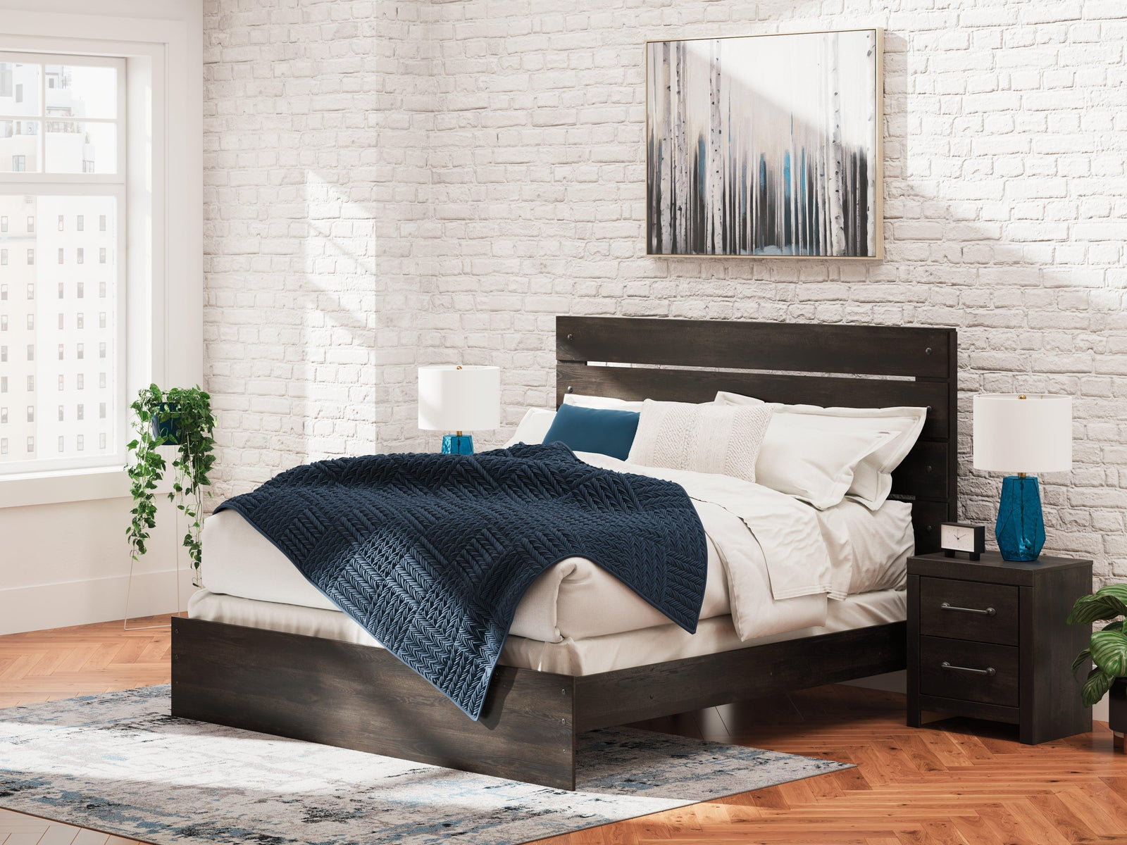 Hollivern Dark Gray King Panel Bed