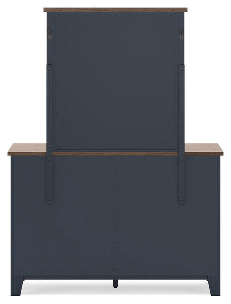 Landocken Brown/Blue Panel Bedroom Set view 15