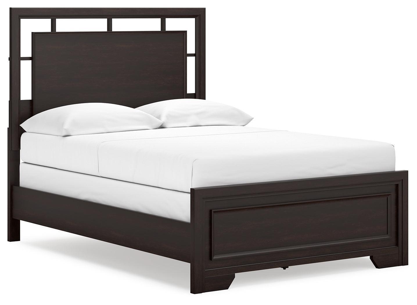 Covetown Full Dark Brown Panel Bed - Full Size