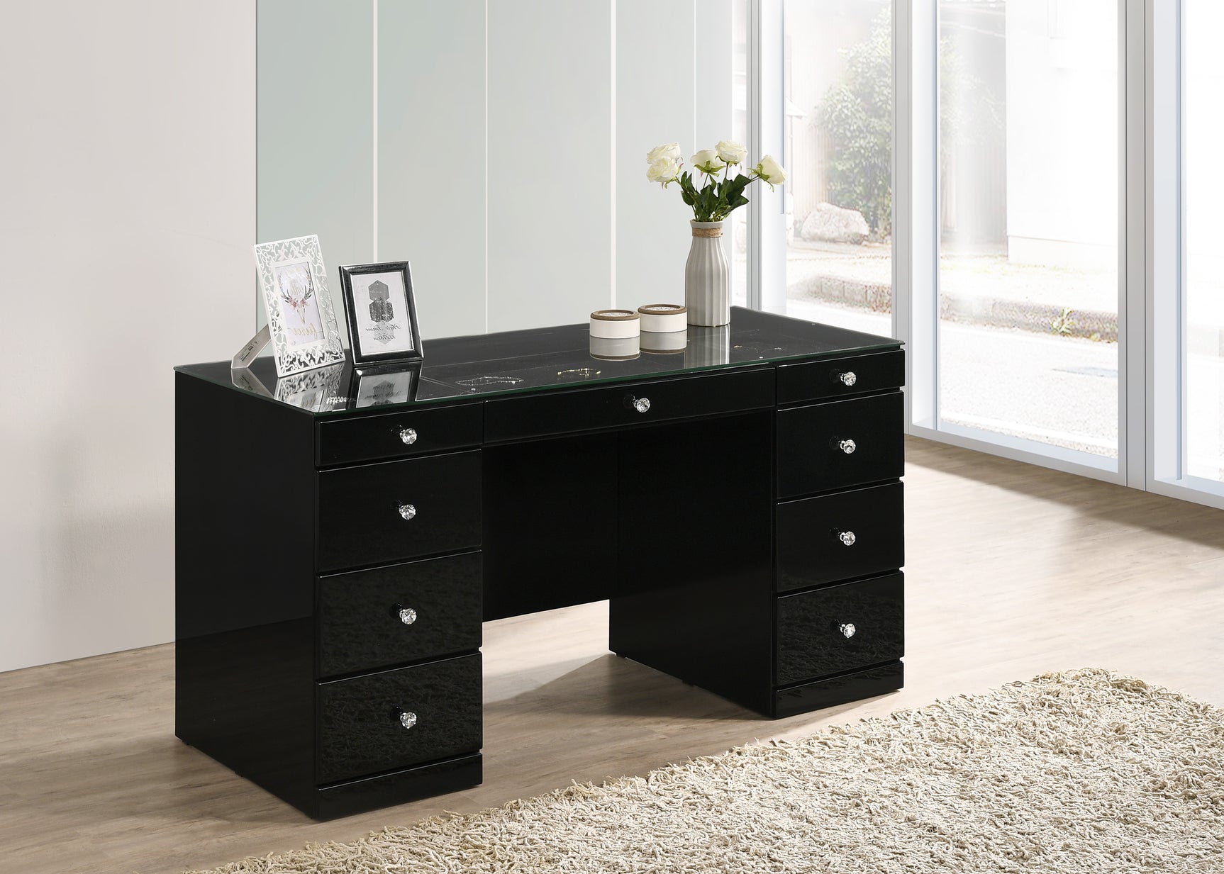 Avery Luxo Black Vanity Set