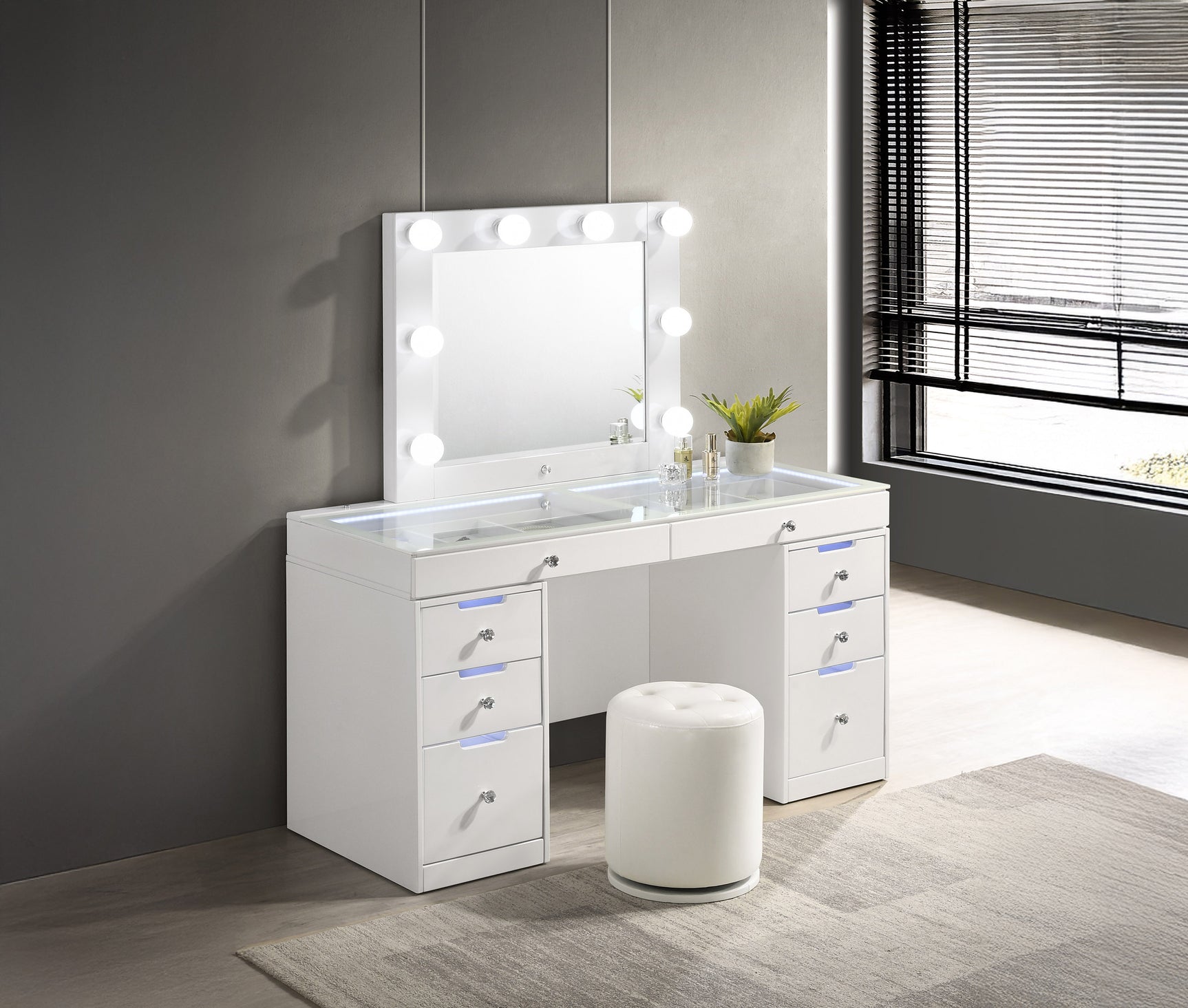 Luxo White Vanity Set