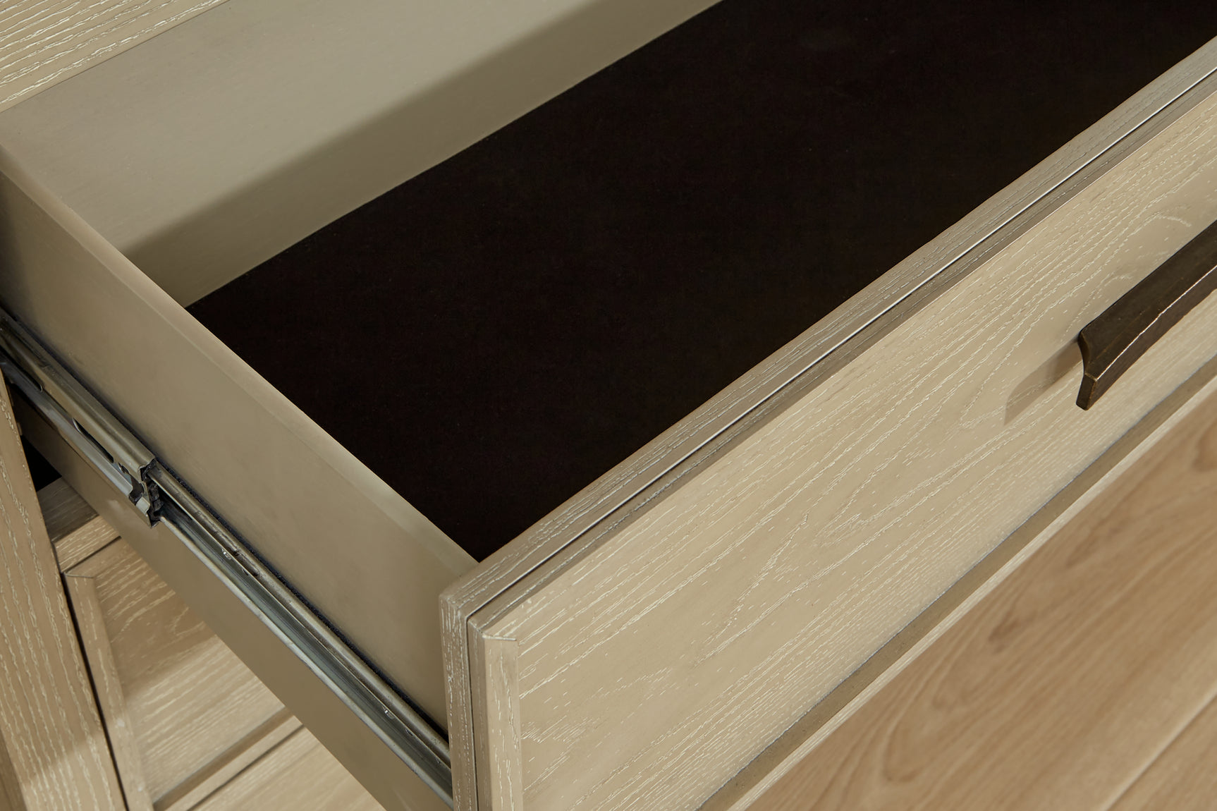 Calmoro Gray Dresser