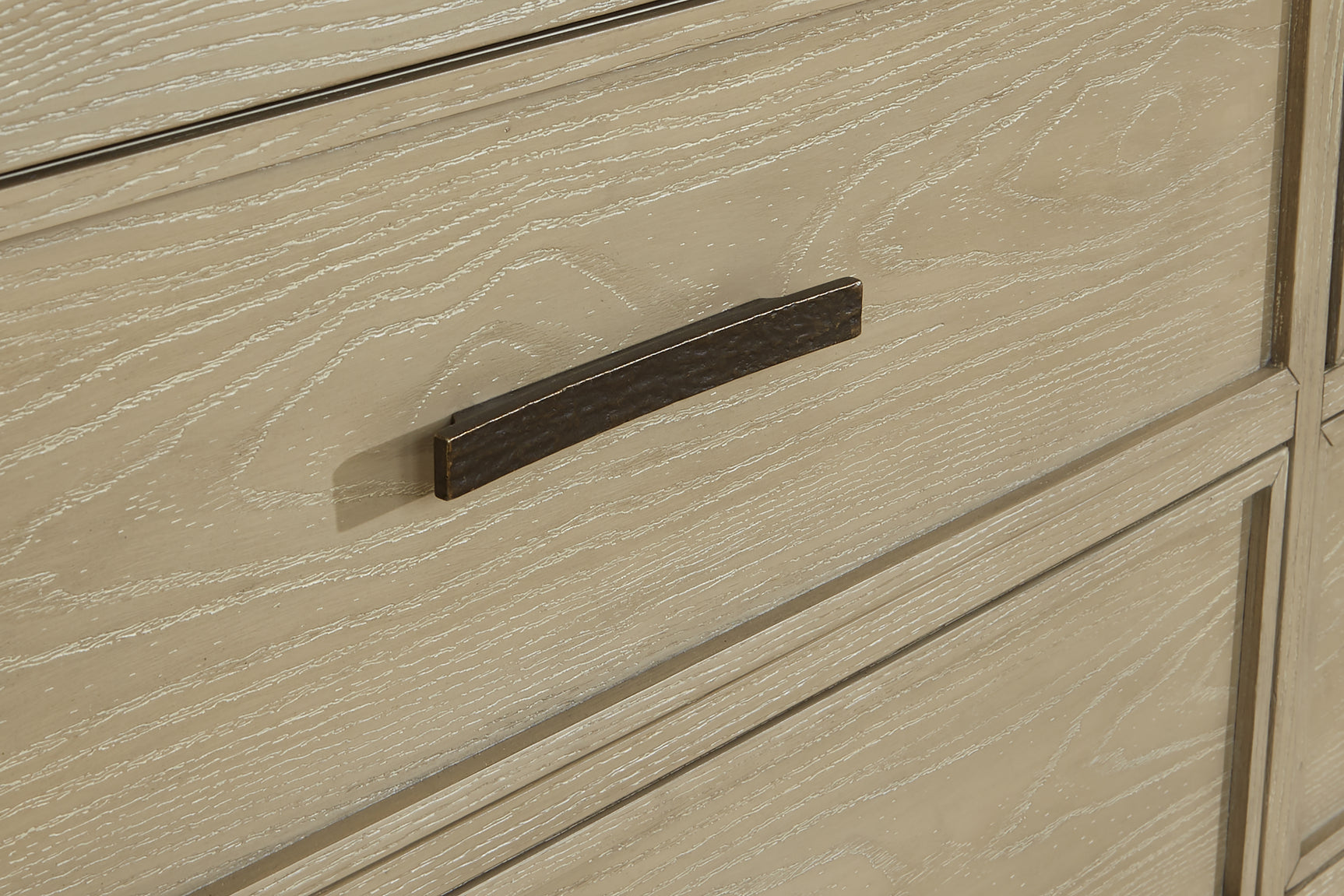 Calmoro Gray Chest of Drawers