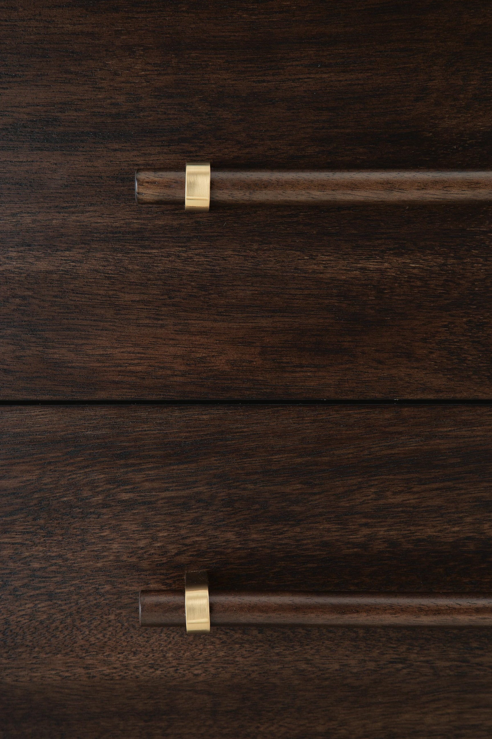 Dantenton Merlot Chest of Drawers
