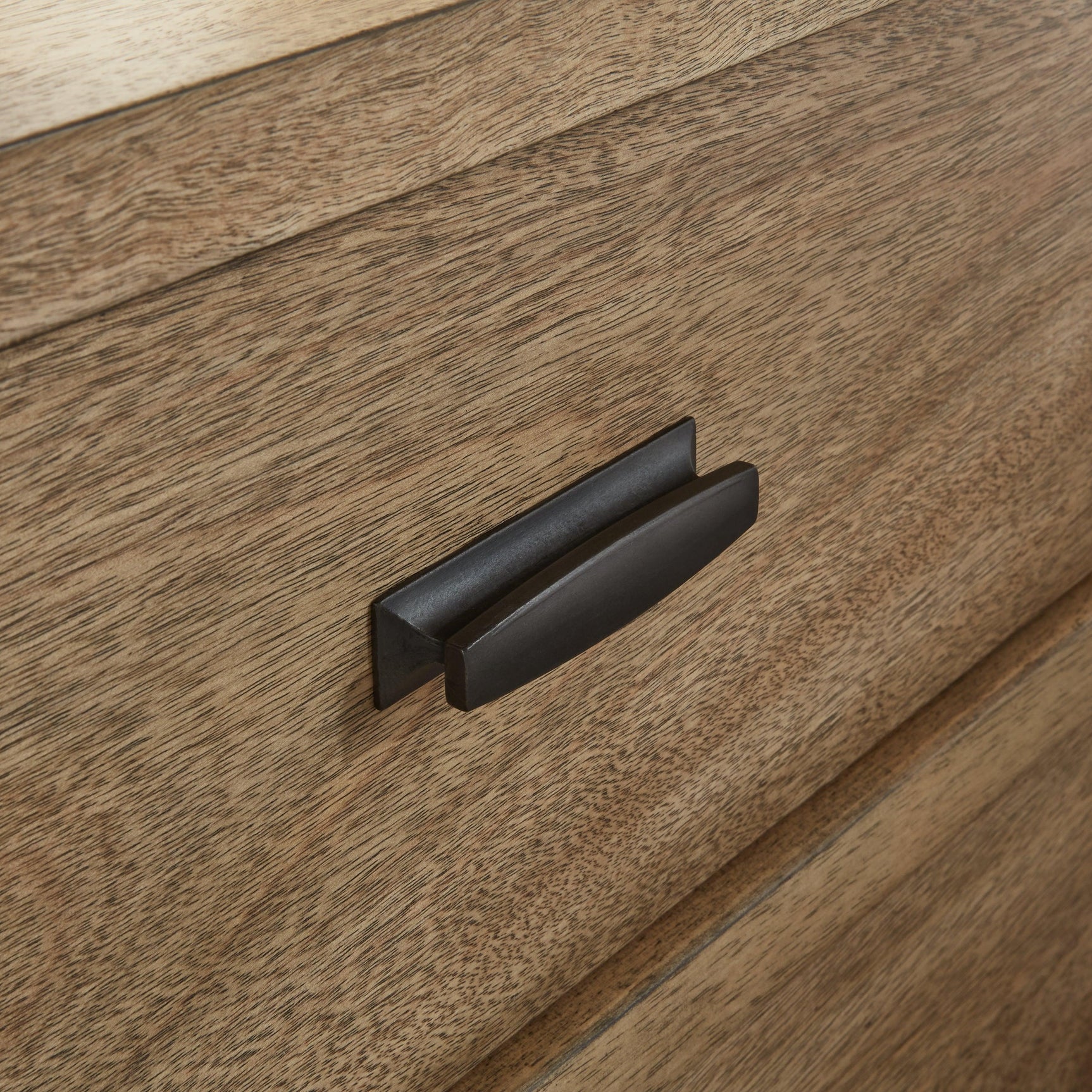 Tomtyn Light Brown Dresser