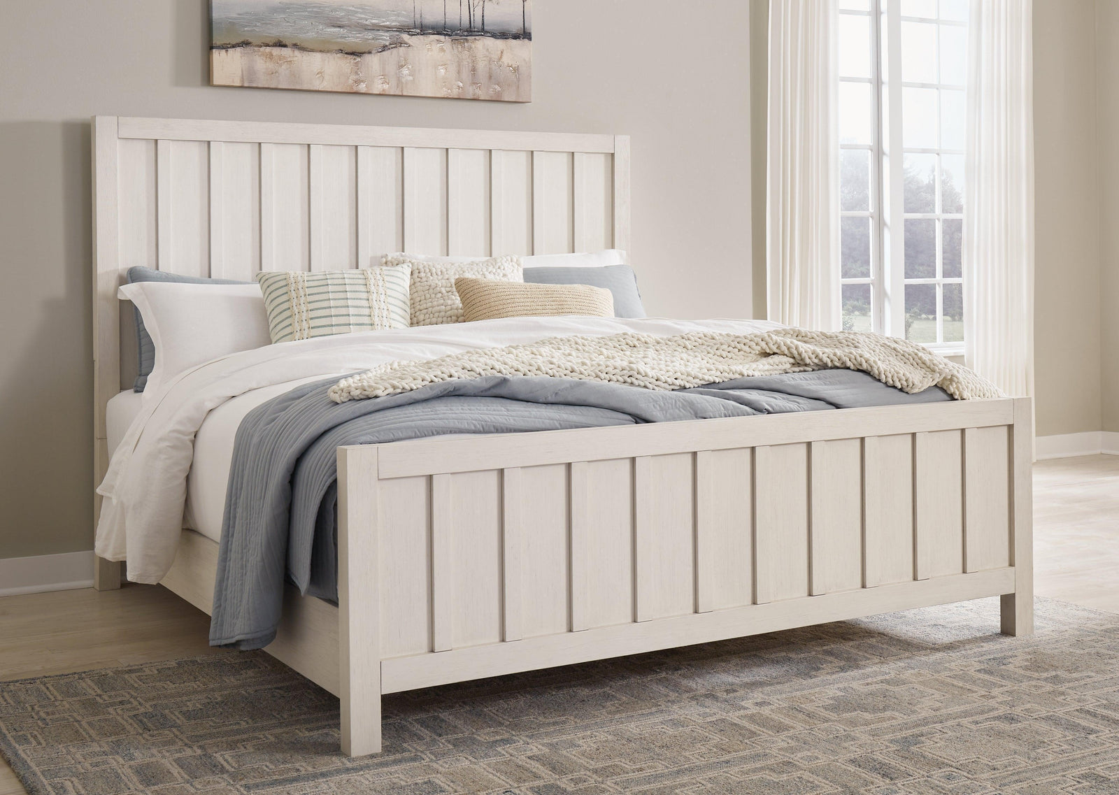 Shaybrock Antique White King Panel Bed