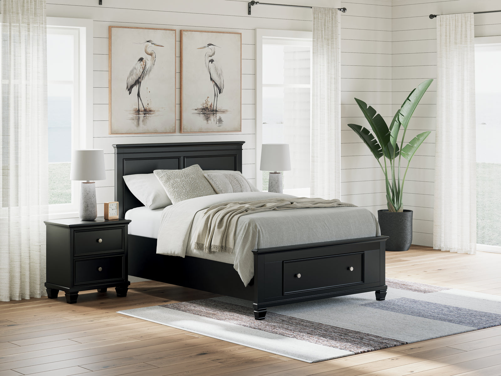 Lanolee Black Full Panel Storage Bed