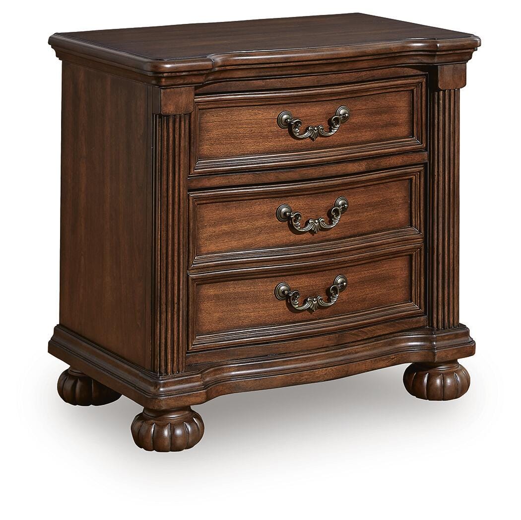 Lavinton Brown Poster Bedroom Set angled view
