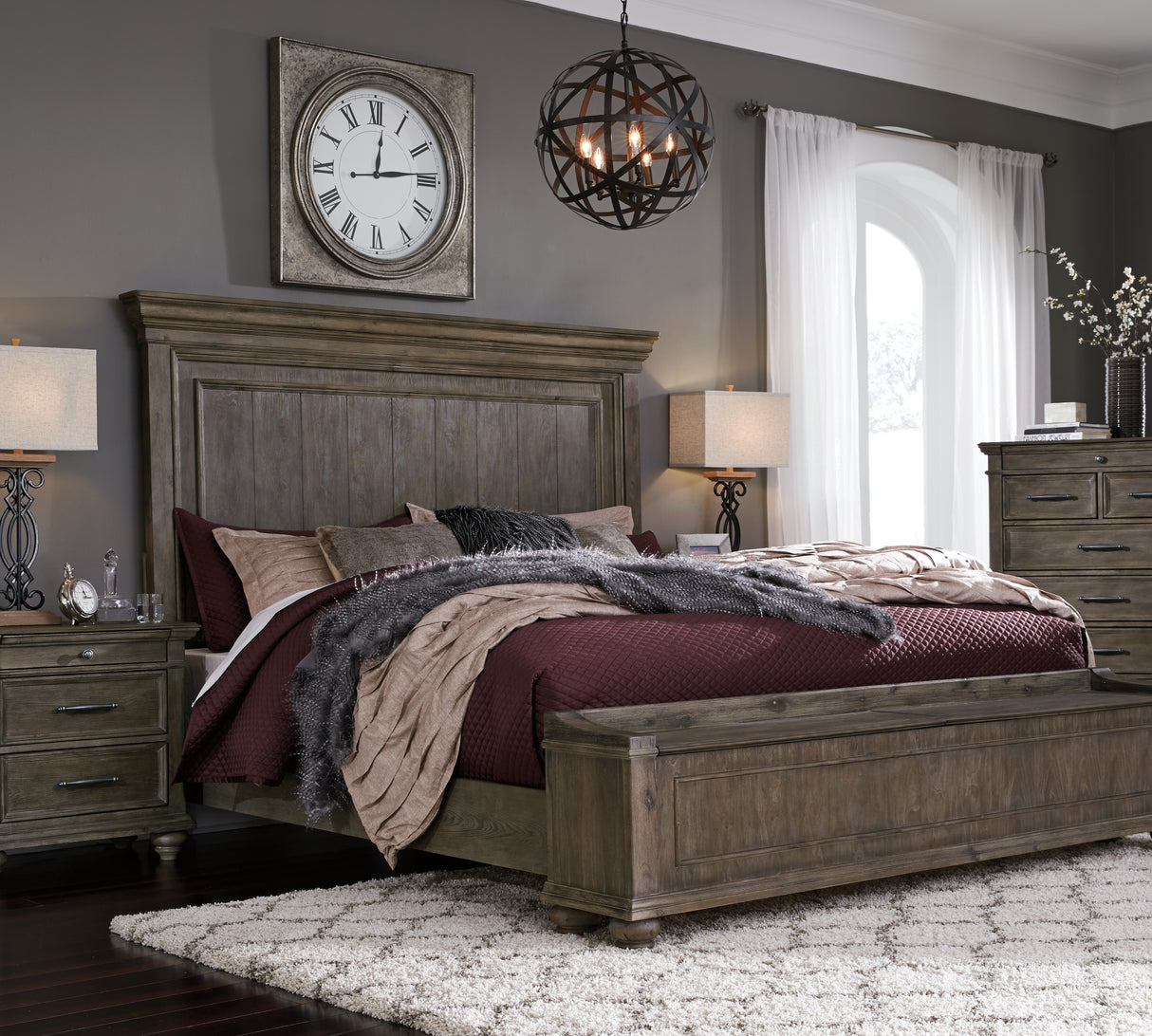 Johnelle Gray King Panel Bed With Storage Bench