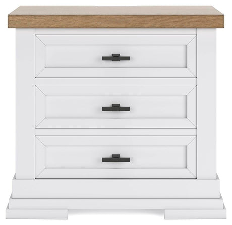 Ashbryn White/Natural Panel Storage Bedroom Set view 18