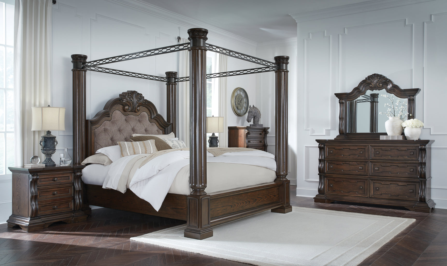 Maylee Dark Brown Queen Canopy Bed