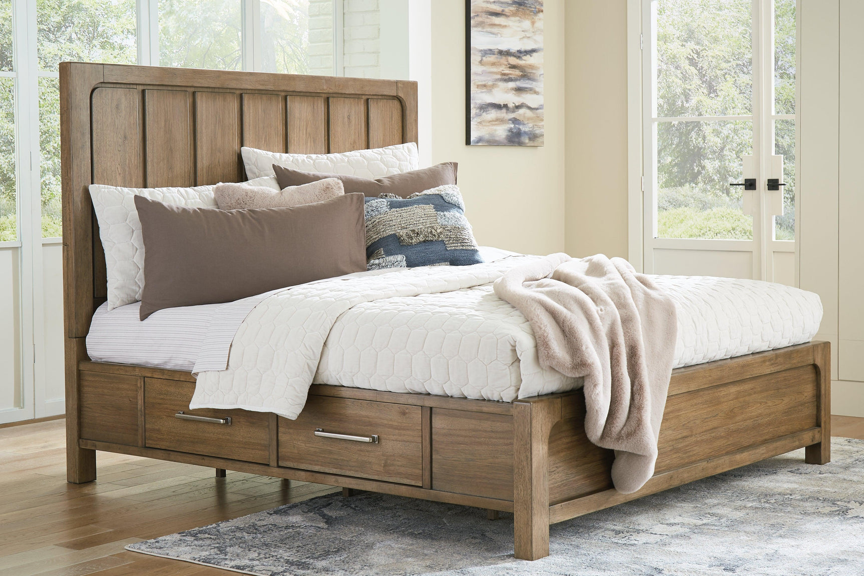 Cabalynn Light Brown Queen Panel Bed With Storage