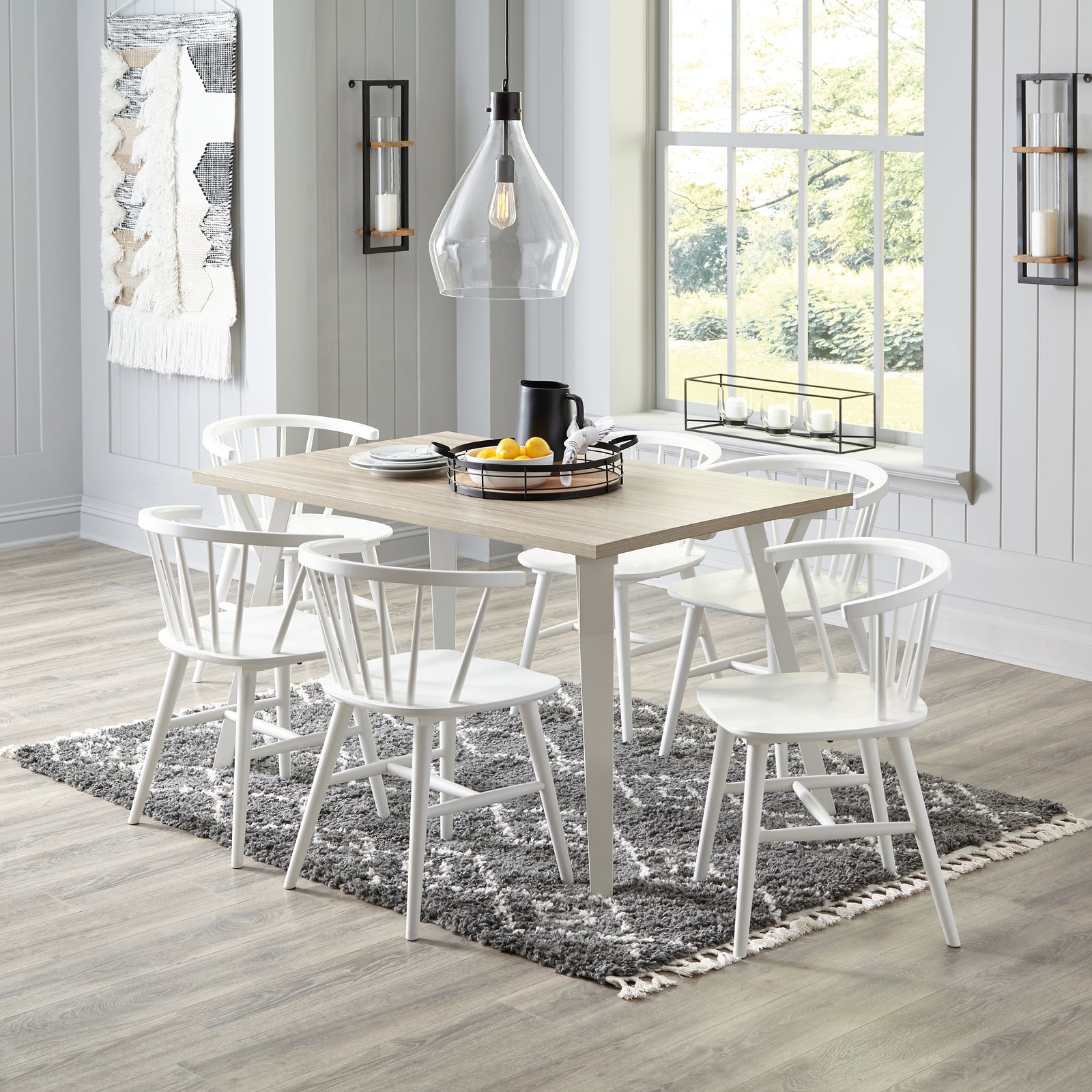 Grannen White/natural Circle Dining Room Set
