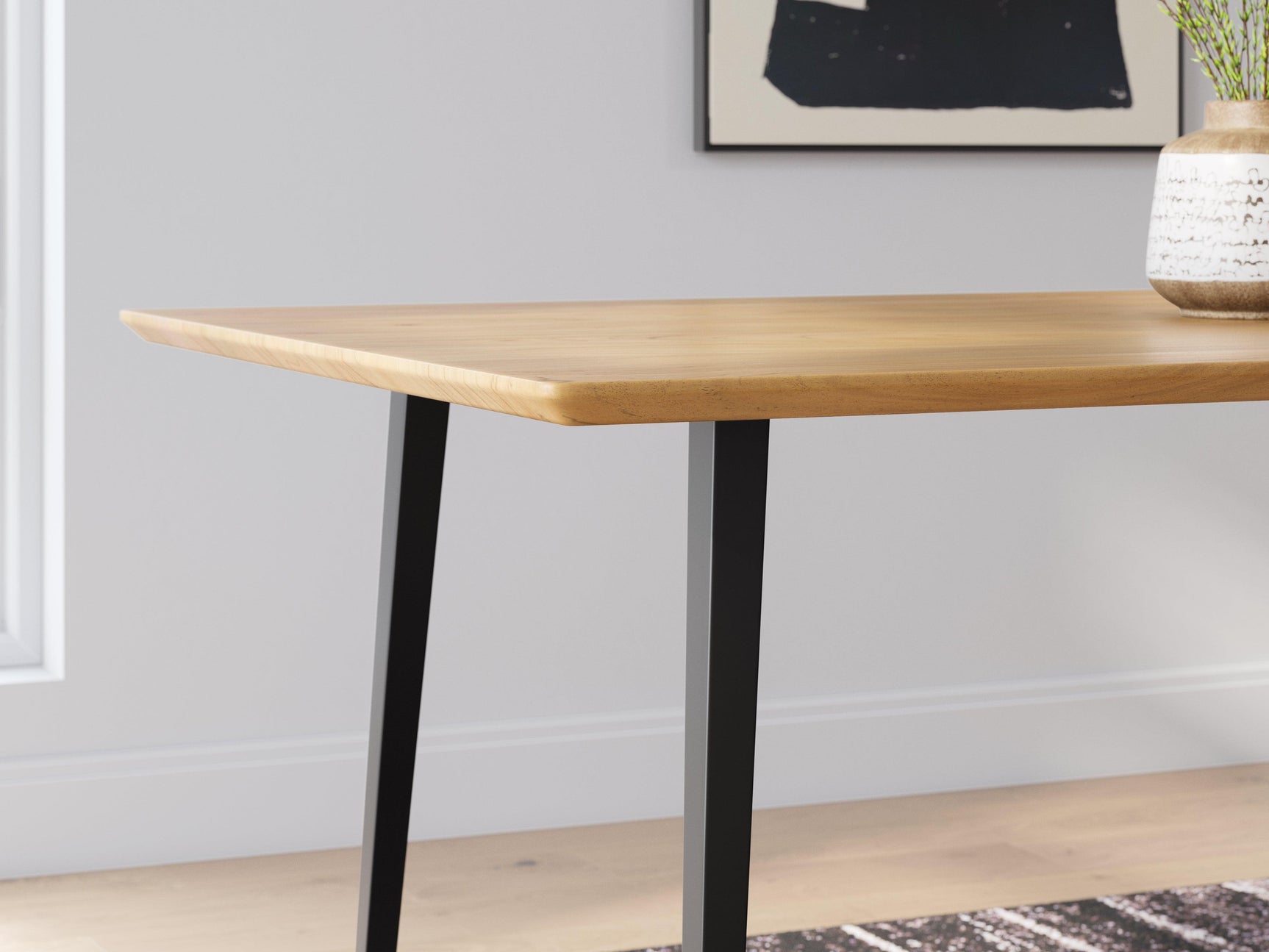 Gretlynn Black/Natural Dining Table