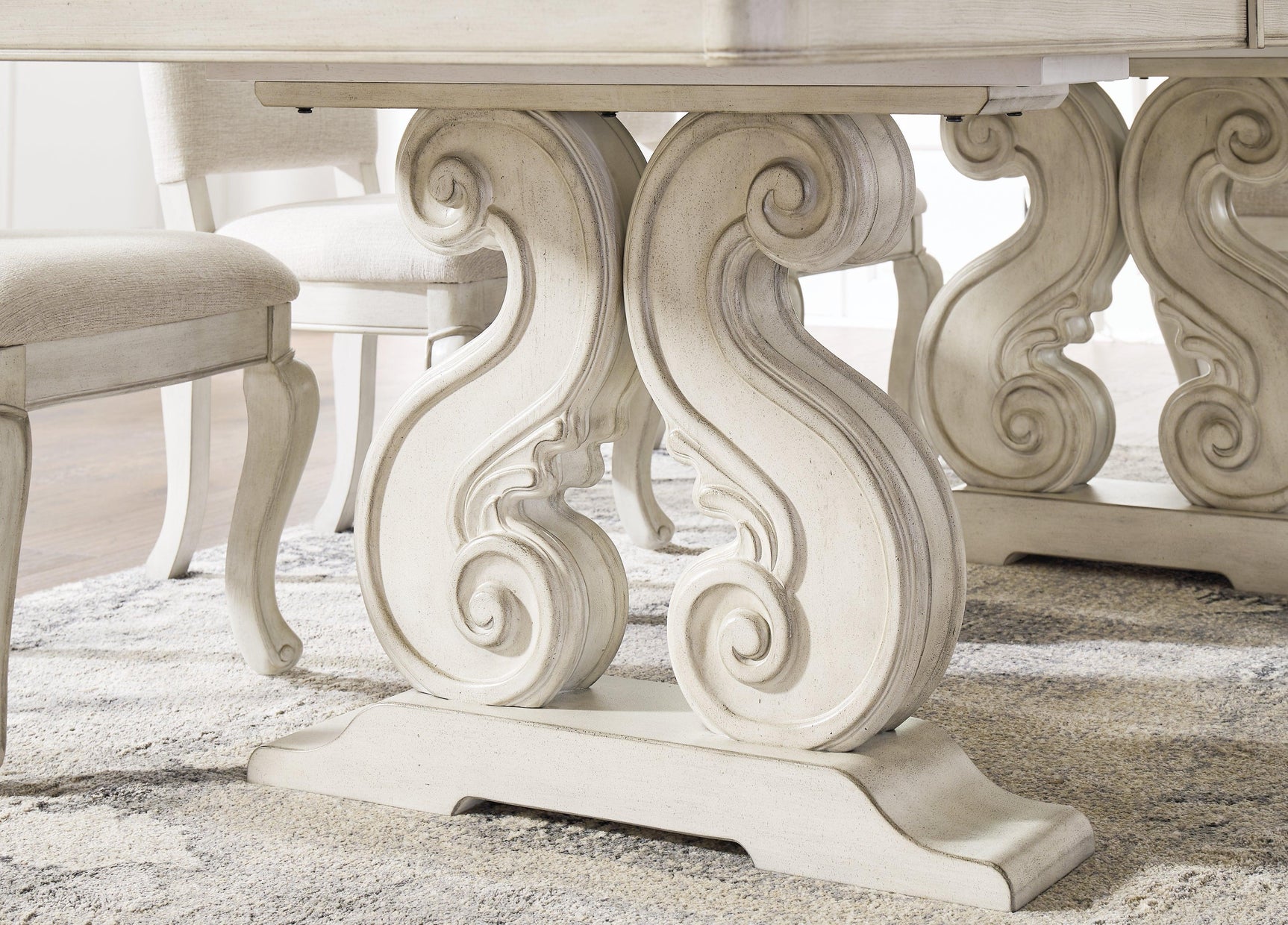 Arlendyne Antique White Dining Extension Table