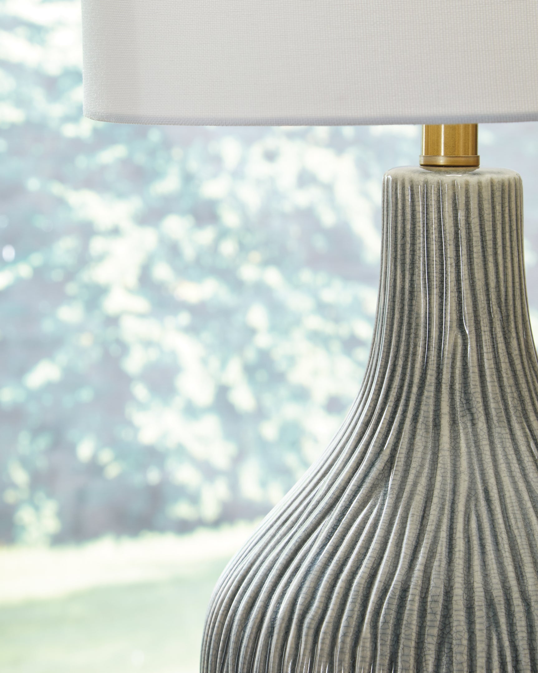 Judlen Gray/Gold Finish Table Lamp