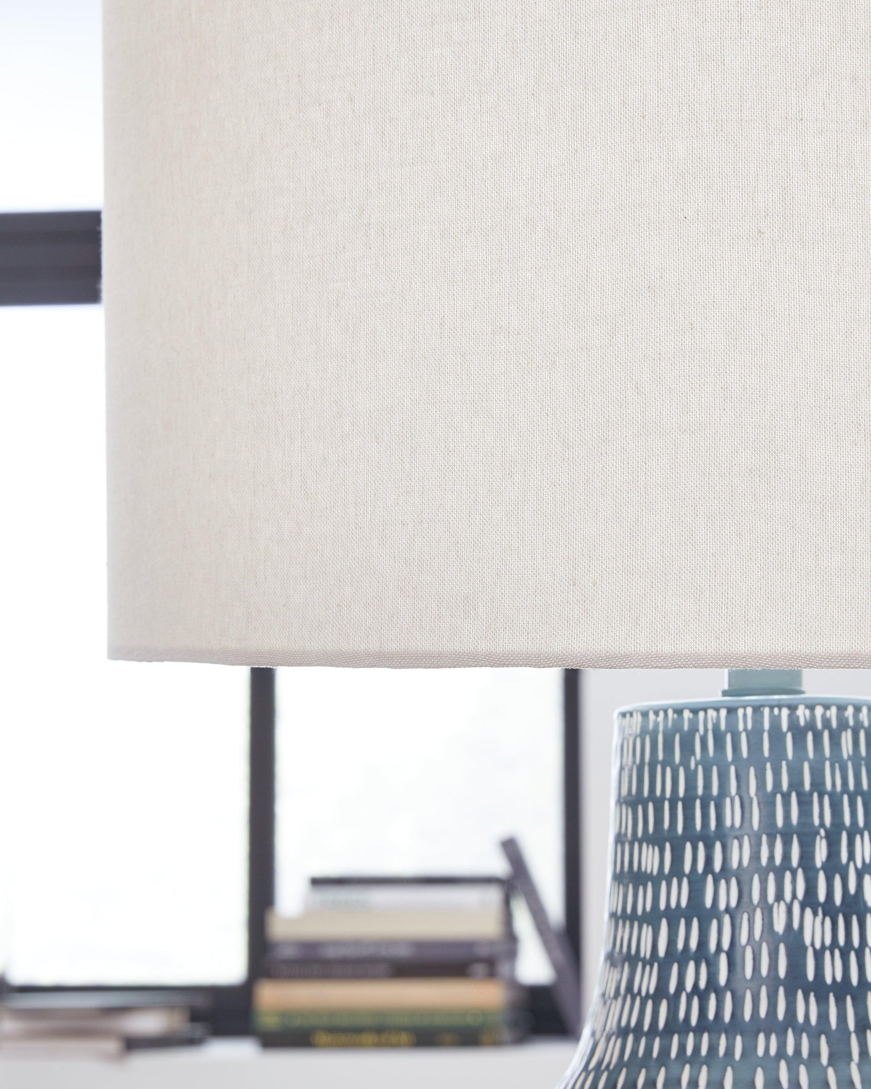 Schylarmont Antique Gray/White 2-Piece Table Lamp Set