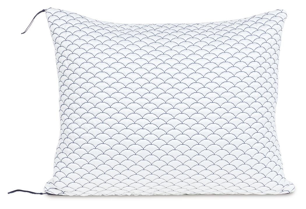 DreamCloudTM Classic White Pillow (Set of 4) view 4